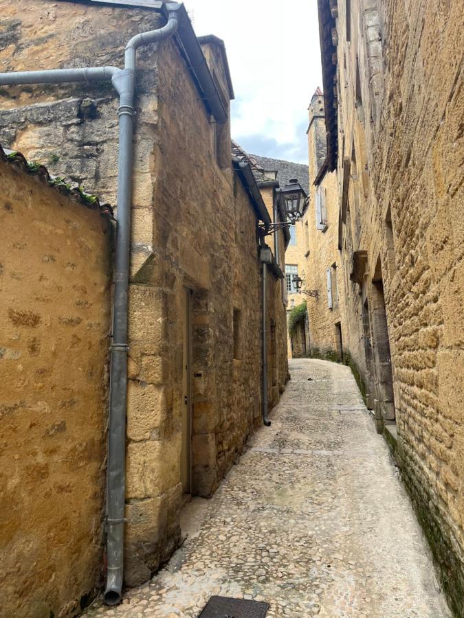 Chez Alice Appartement En Plein Centre Ville Sarlat-la-Canéda Exterior foto
